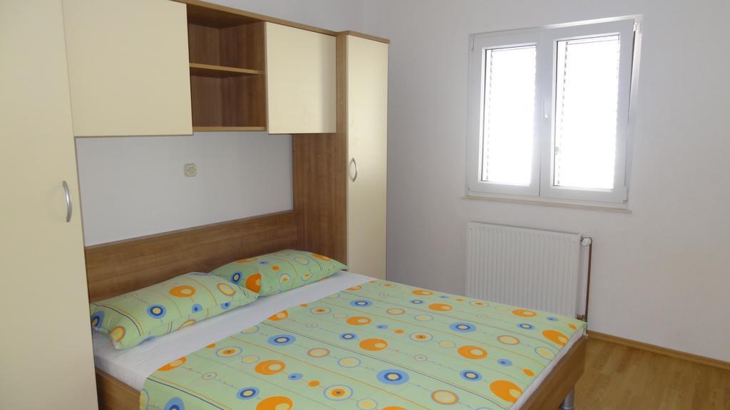 Apartments Braco Seget Vranjica Esterno foto